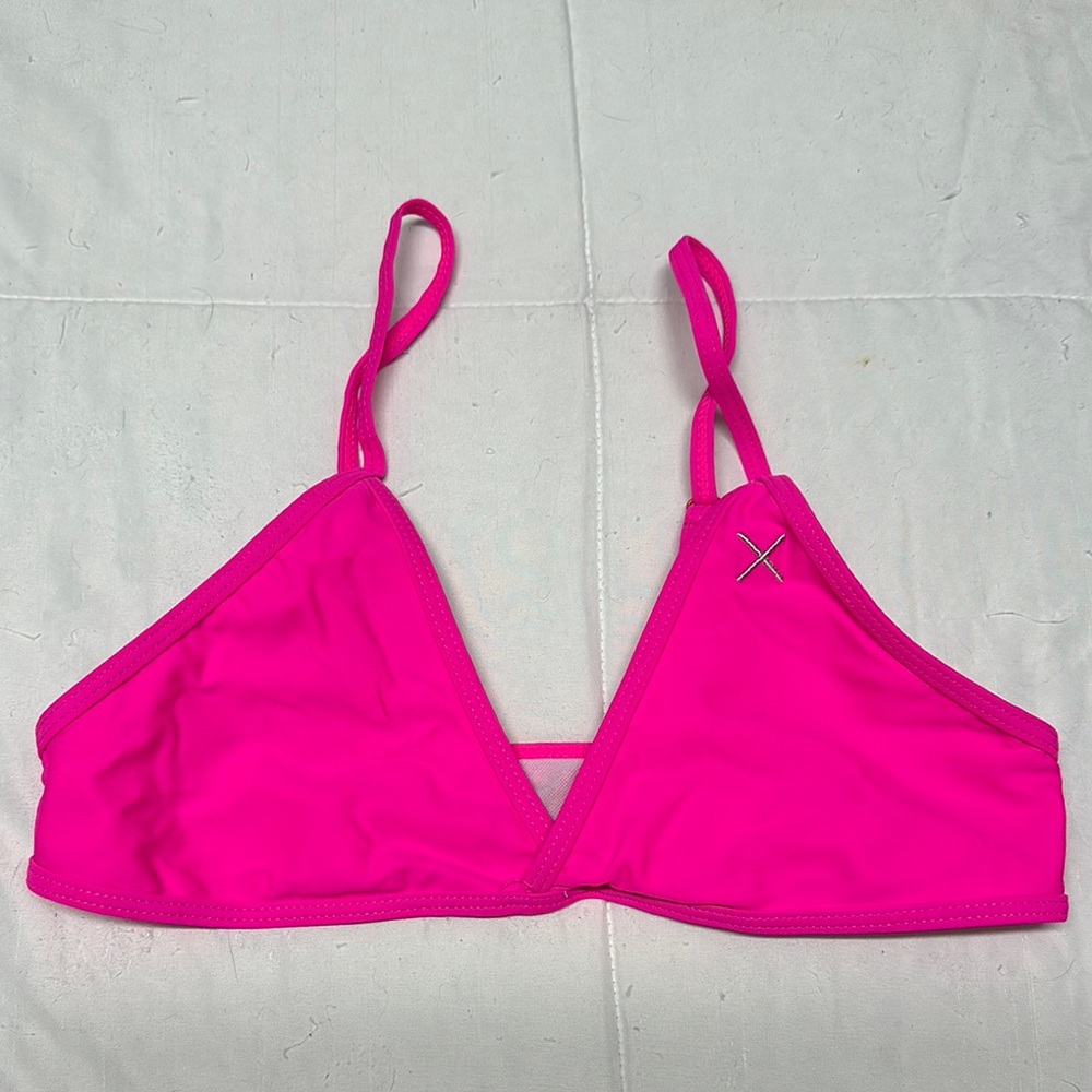 NWOT Boutine LA Hot Pink Bikini Top
